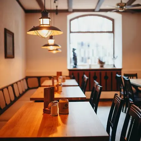 Hotel Ratskeller & Restaurant Krov