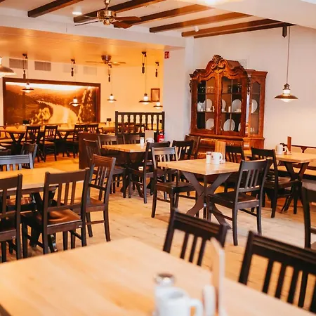 Ratskeller & Restaurant * Krov