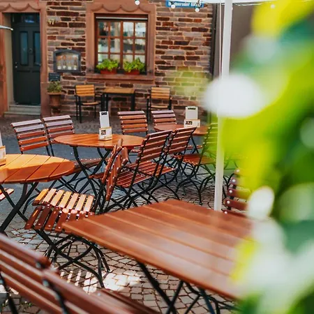 Ratskeller & Restaurant Отель Креф