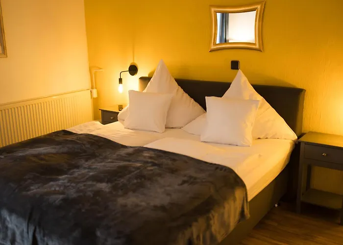 Ratskeller & Restaurant Hotell *