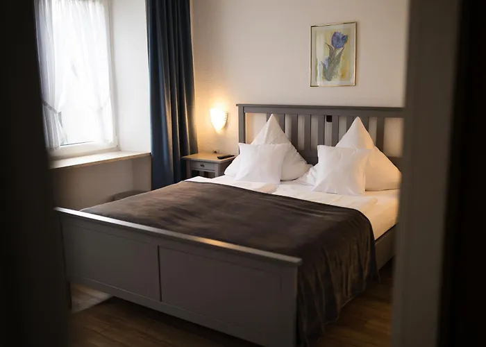 Ratskeller & Restaurant Hotell *