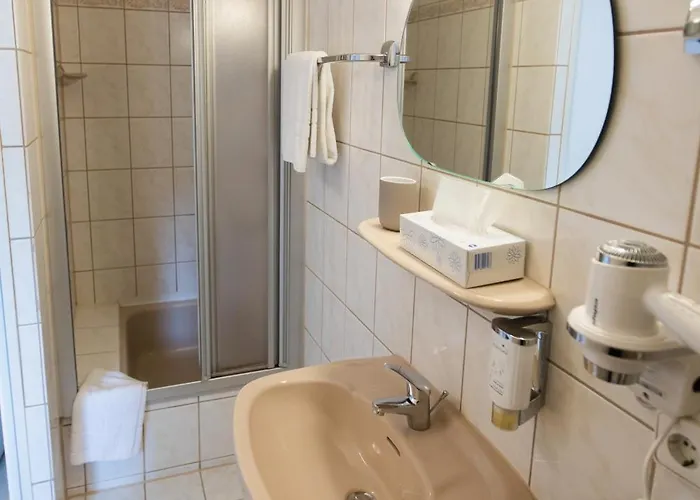 Ratskeller & Restaurant Hotell *